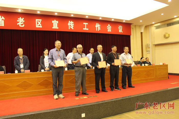 图片说明