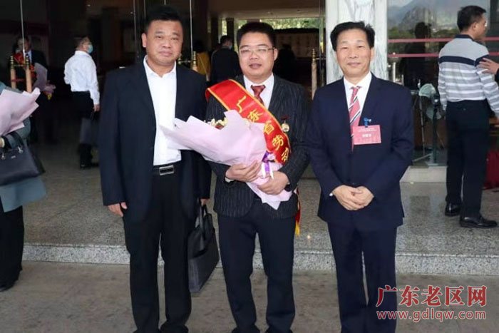 图片说明