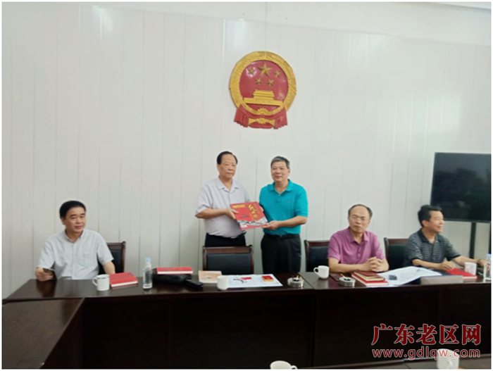 图片说明
