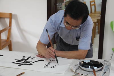 图片说明