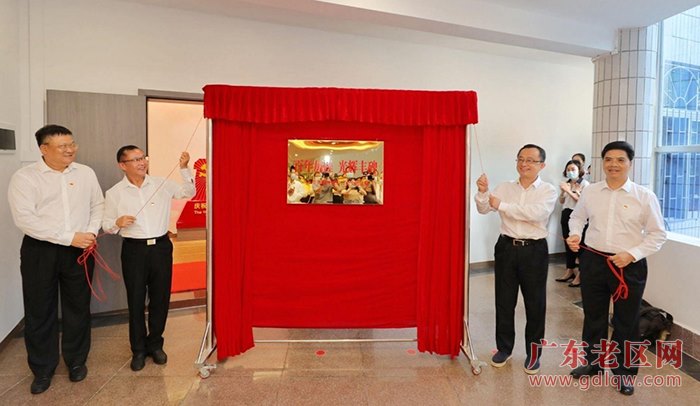 图片说明