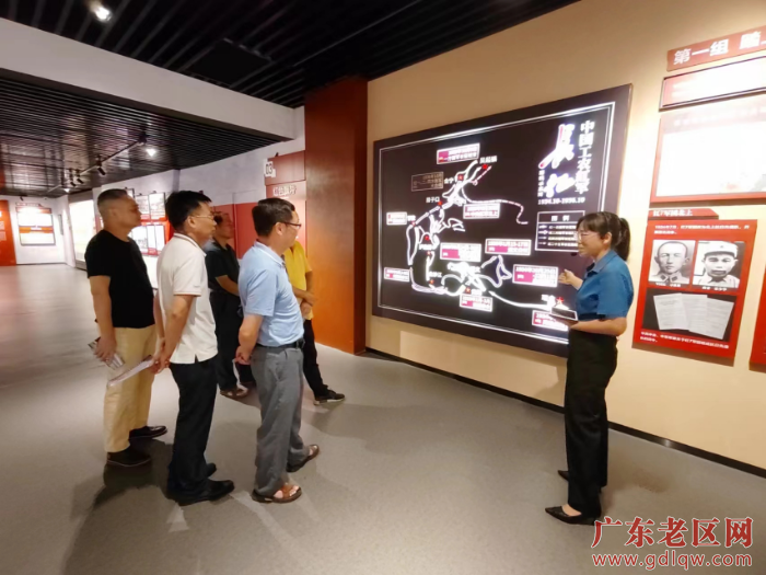 2在红四师休整地参观学习 。潘俊才摄 (5).jpg