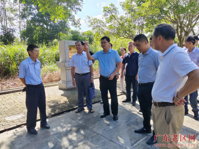 1湛江市老促会在防城港市调研.jpg