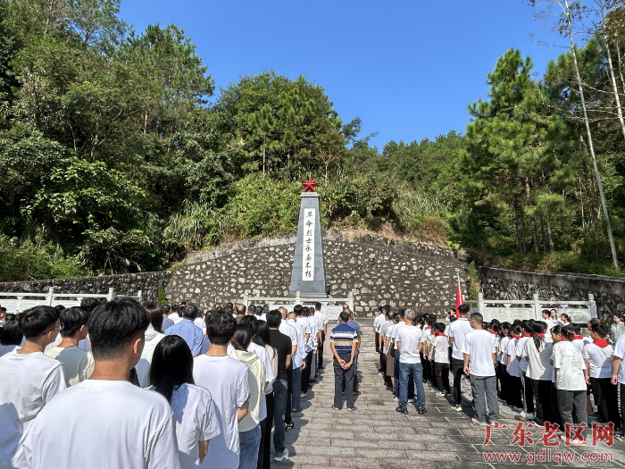 活动现场1.png