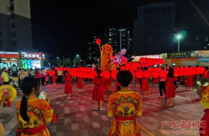 大埔县举办民俗文化周之百侯龙珠灯非遗展示活动1.jpg