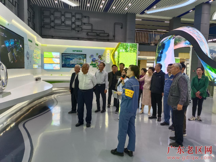 省老促会调研组一行到宝钢湛江钢铁基地.png