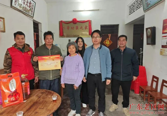 1903449.jpg