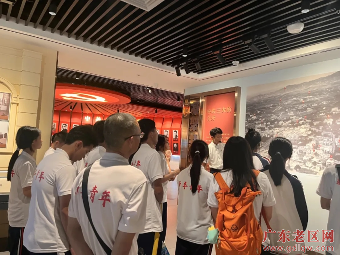 学习教育现场 (2).jpg