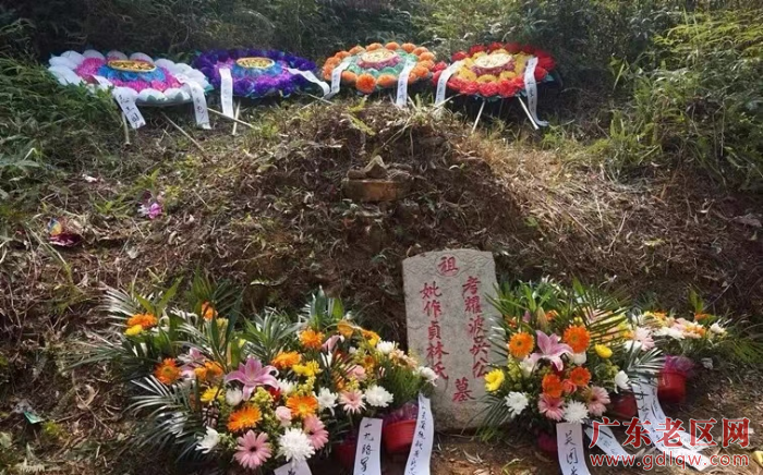 位于普宁大坝镇娘仔山的抗战英雄吴耀波团长墓地.png