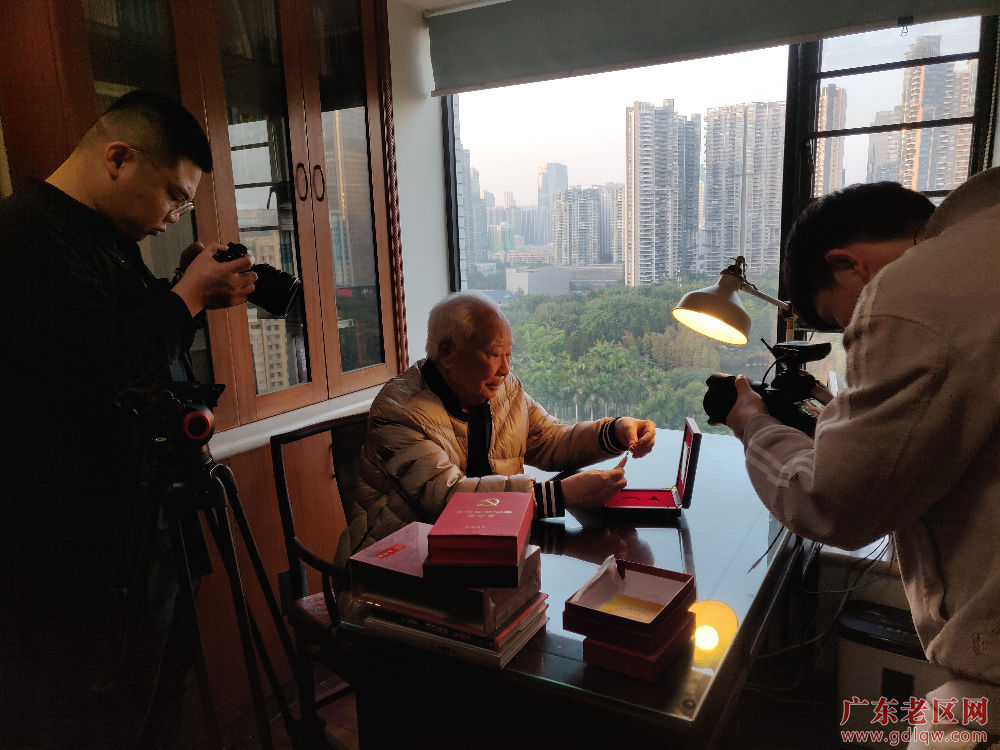 李爱平《珍惜》.jpg