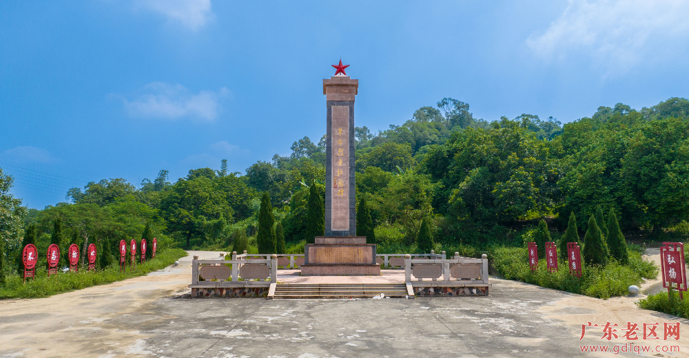 《红色“竹林”》(林志鸿)4.png