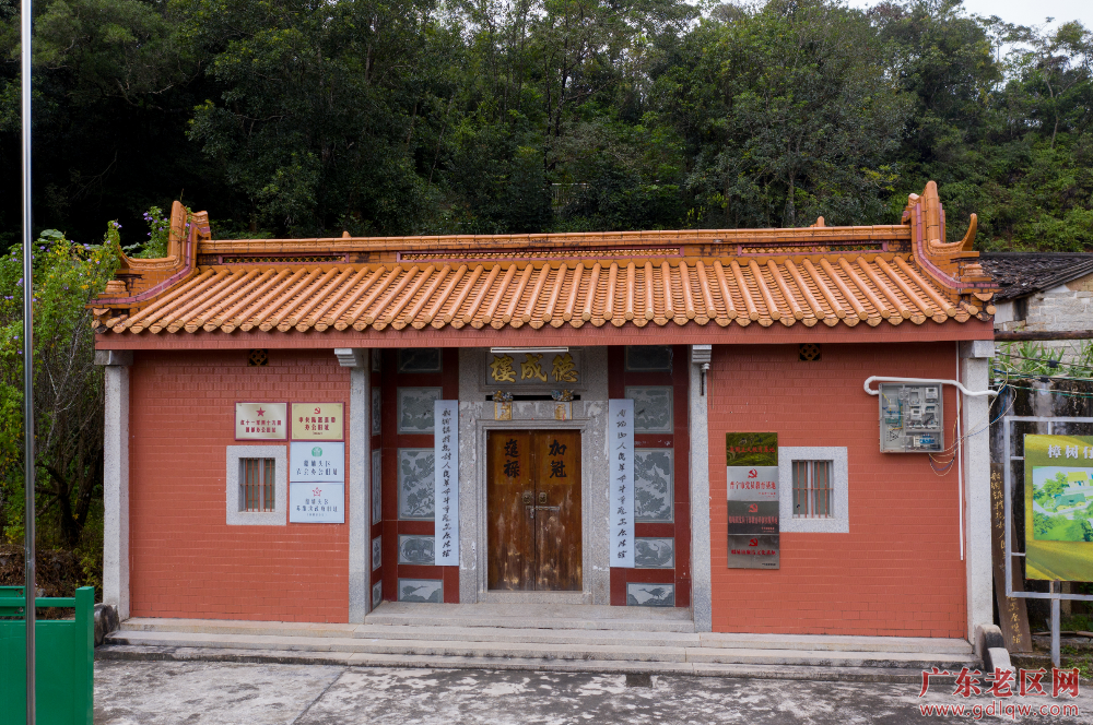《革命堡垒村——樟树仔》(王晓钦)3.png
