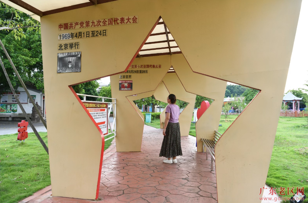 《旧住村新貌》(姚万清)6.png